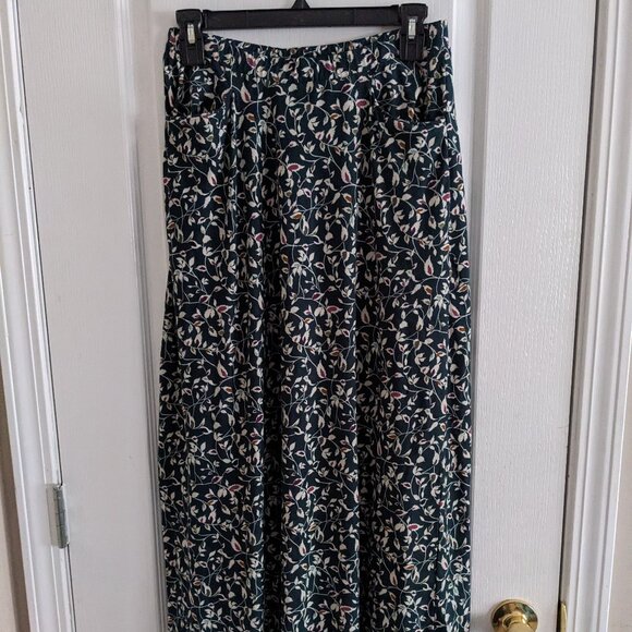 Christopher & Banks Dresses & Skirts - Christopher & Banks Floral Maxi Skirt Sz S